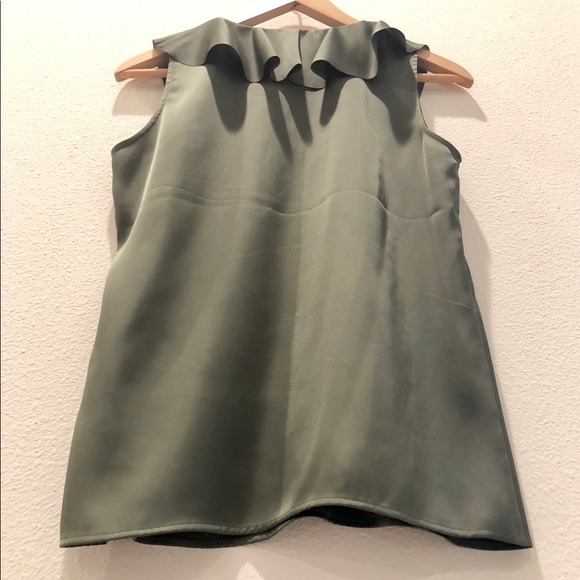 Banana Republic Ruffle V-neck Tank Top XS - Picture 7 of 10